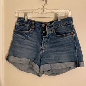 Levis cheeky shorts